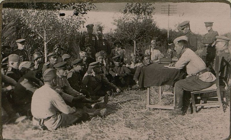 Image: Meeting of the party activists of the 404th Order of the Red Banner of the Rifle Regiment. Commander of the regiment, Comrade Golub, makes a report on the tasks of the asset in saving weapons and military equipment