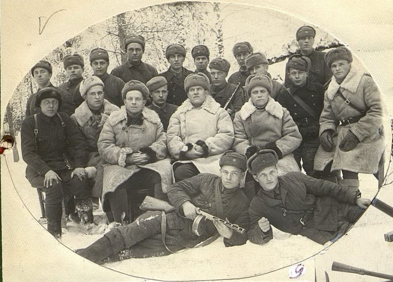 Image: Command among the group of scouts that took the enemy soldier