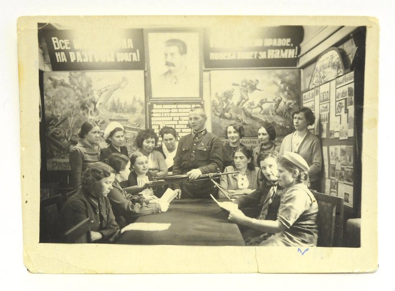 Small arm study club. Magadan. 1942-1943