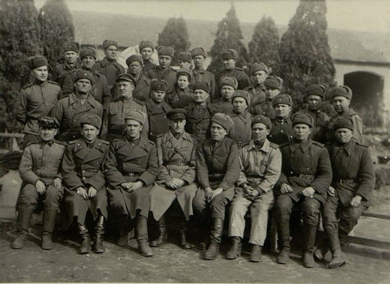 Фотография: Они работают со дня организации Батальона