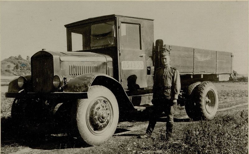 Image: Lance corporal Volynsky M.I. driver of the YAG-6 car, who passed on it in 1944-45 (1-5) 79898 and transported 1120 tons of military cargo