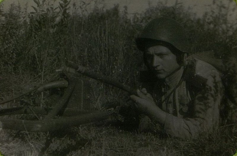 Image: Member of the All-Union Communist Party of Bolsheviks T. Dmitriev - fearless sapper