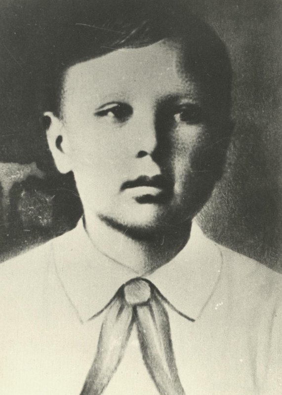 Young scout Oleg Golubev