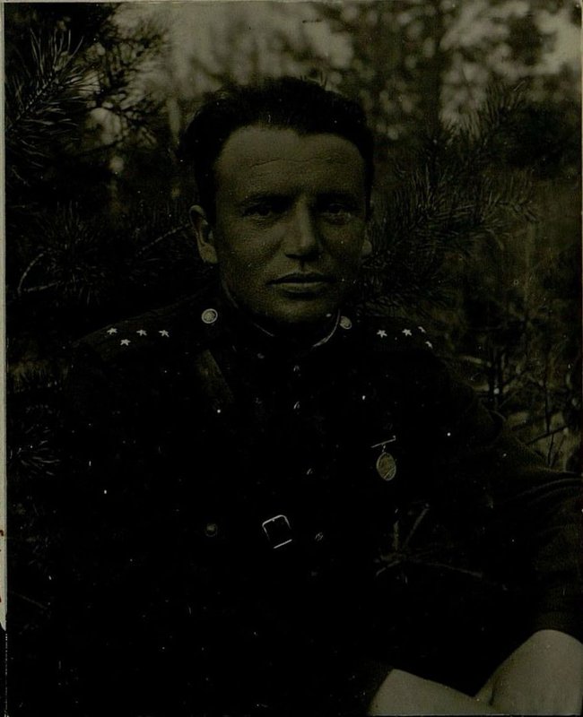 Фотография: Капитан Меркушев Михаил Ананьевич