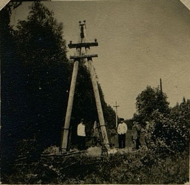 Фотография: Установленные А-образные опоры (уч.-ок Басская-Бассег)