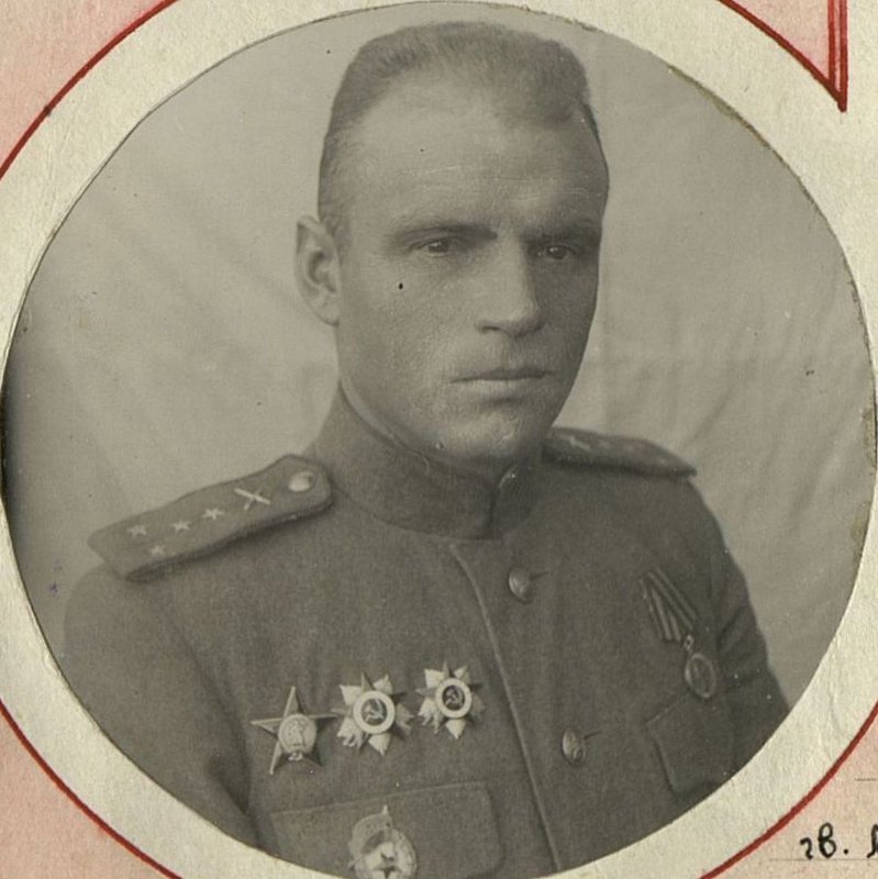 Image: Party organizer of the regiment captain Gotsky