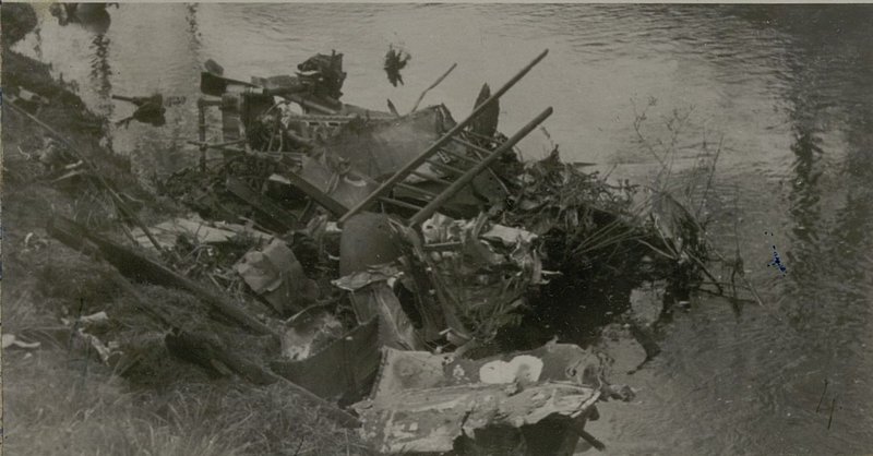 Фотография: FV-190, shot down on 17.04.45 in the Gross-Bademeisel area by 1 battery by the corporal's squad of junior sergeant Telegin