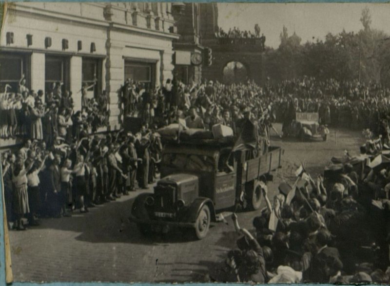 Image: Prague rejoices