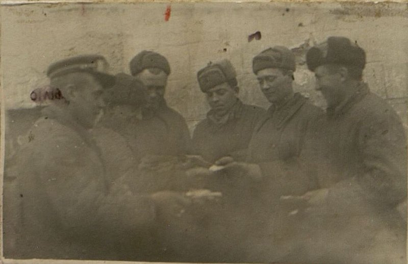 Image: Newspapers, magazines, letters are the spiritual food of the warriors. This is well understood by the postman of the regiment, the Red Army communist comrade M.P. Reznichenko.