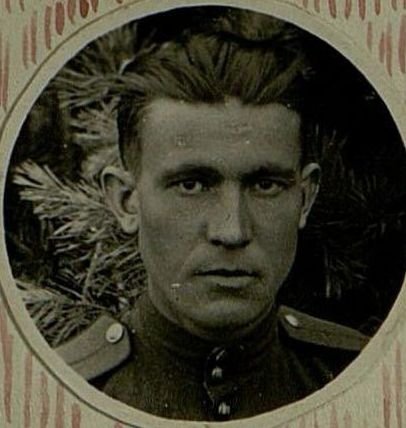 Фотография: Лейтенант Тетеревников И.М. командир взвода