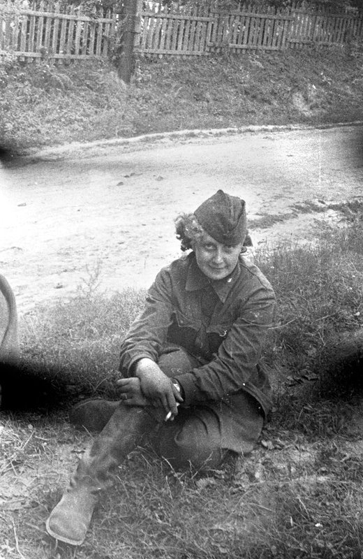 Girl (South-Western front)