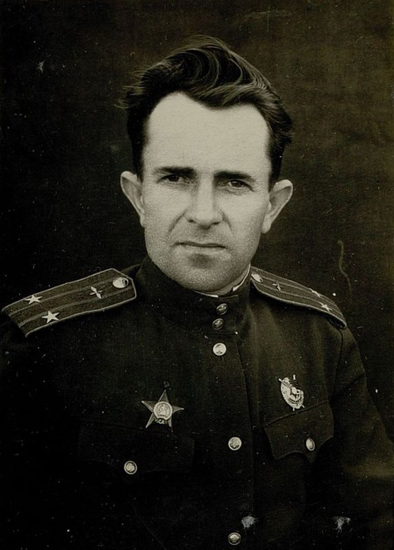 Фотография: Подполковник Голобородько Иван Петрович. Командир 717 Харьковского бомбардировочного авиаполка
