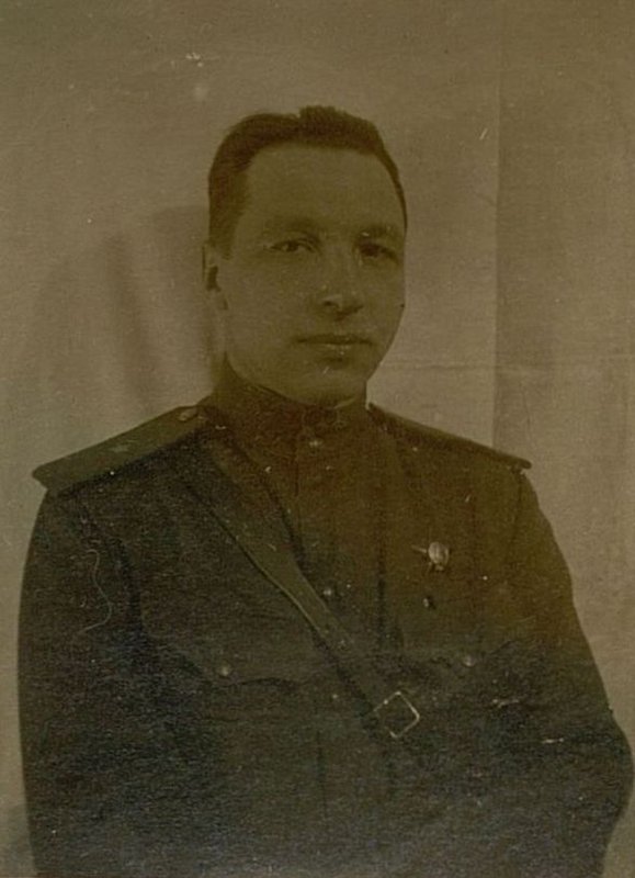 Фотография: Подполковник административной службы Марочкин Дмитрий Григорьевич. Начальник отделения кадров автомобильного Управления северо - западного фронта