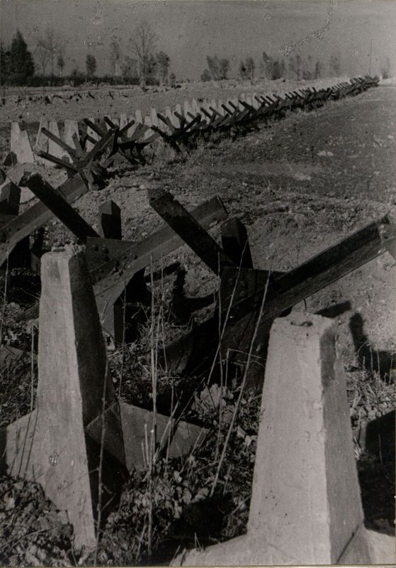 Фотография: Инженерное обеспечение обороны противника