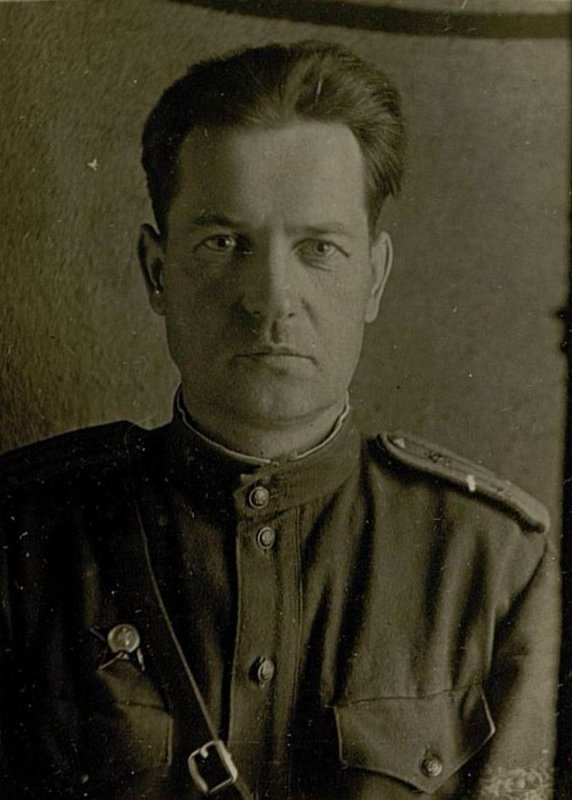 Фотография: Инженер-подполковник Баламутов Андрей Ильич. Начальник Отдела снабжения штаба железнодорожных войск Северо-Западного фронта