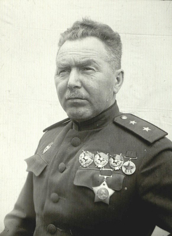 Кузнецов В.И., командующий 1-й гвардейской армией третьего формирования, генерал-лейтенант