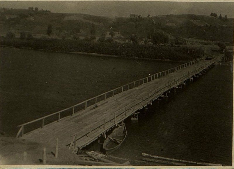 Image: The bridge is ready. Passage of goods started