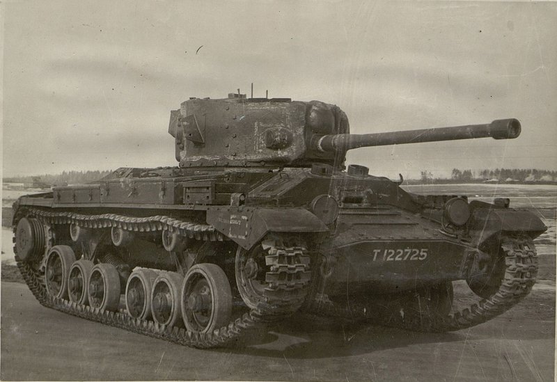 Фотография: Легкий танк МК-III "Валентин IX" (английский)
