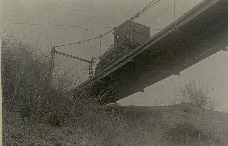Image: Testing of new bridges. Tractors passed …