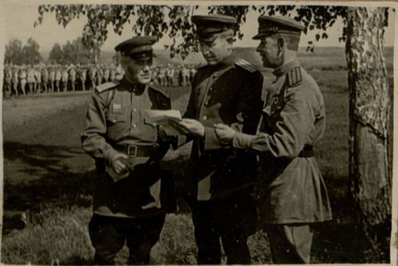 Фотография: Принятие военной присяги