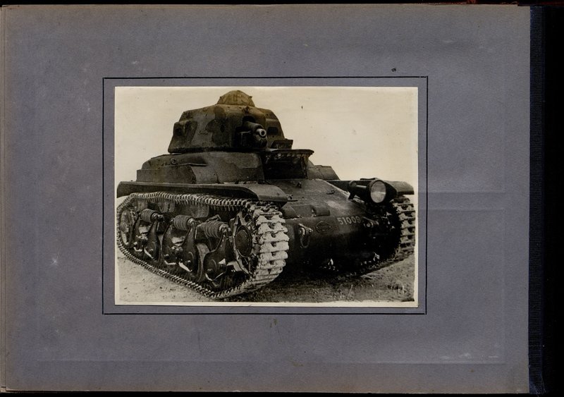 Original image: Medium tank "COMYA-35S" (French)