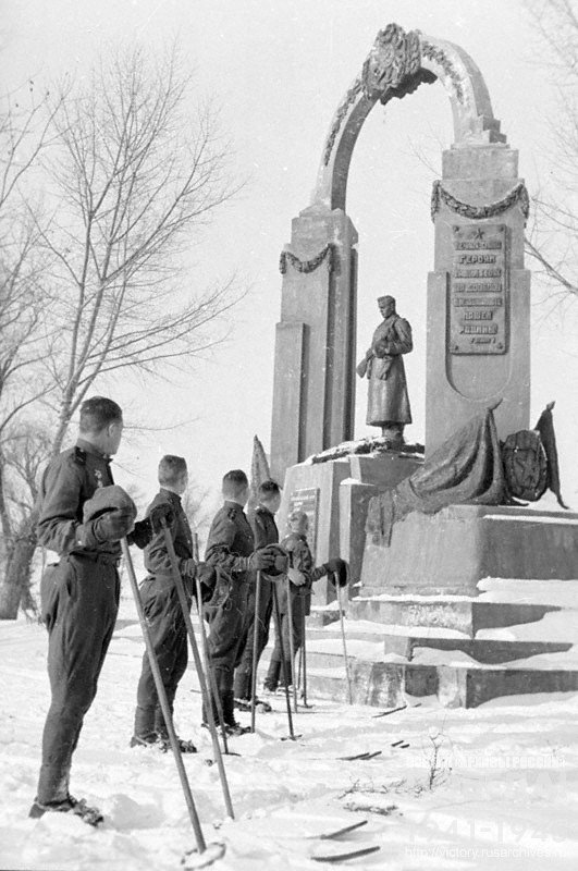 Memorial to the Soviet soldiers who perished for liberation of Voroshilovgrad