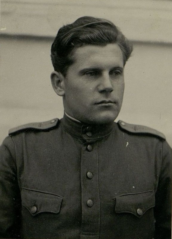 Фотография: Помощник командира 2-й роты Старший лейтенант Шевченко В.М.