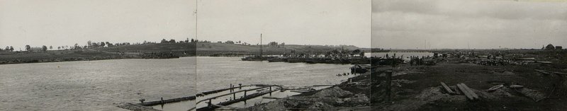 Фотография: Строительство моста под грузы 60 тонн через реку Нарев в районе Карневек