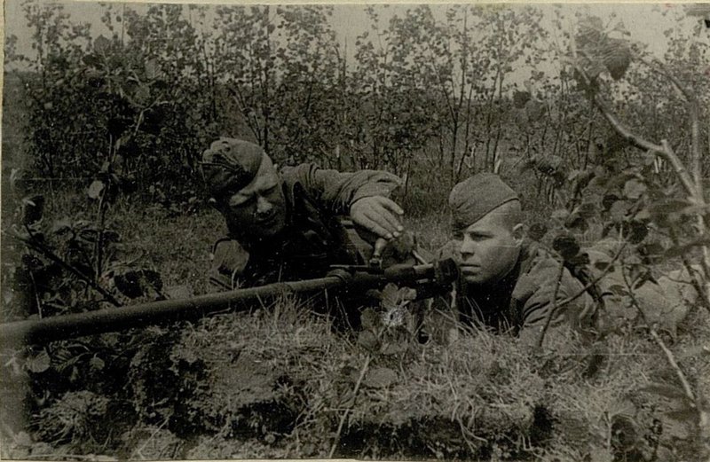 Image: At school before the breakthrough of the defense near Orsha