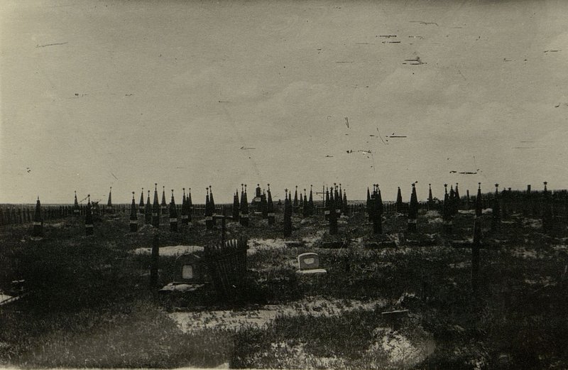 Фотография: Воинское кладбище, г. Ново-Белица, против жиркомбината
