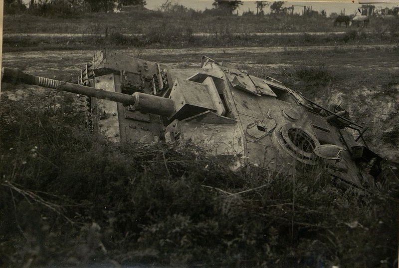 Image: German self-propelled gun knocked out in the area of the station Maloarkhangelsk