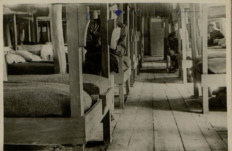 Фотография: Ленкомната и общежитие офицерского состава