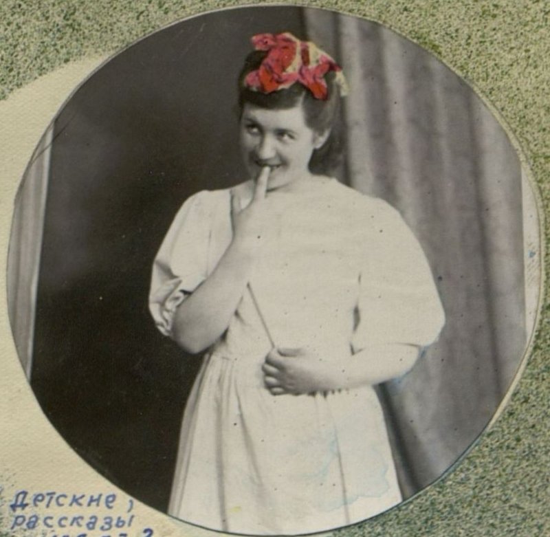 Image: Junior Lieutenant Zolotareva (children's stories)