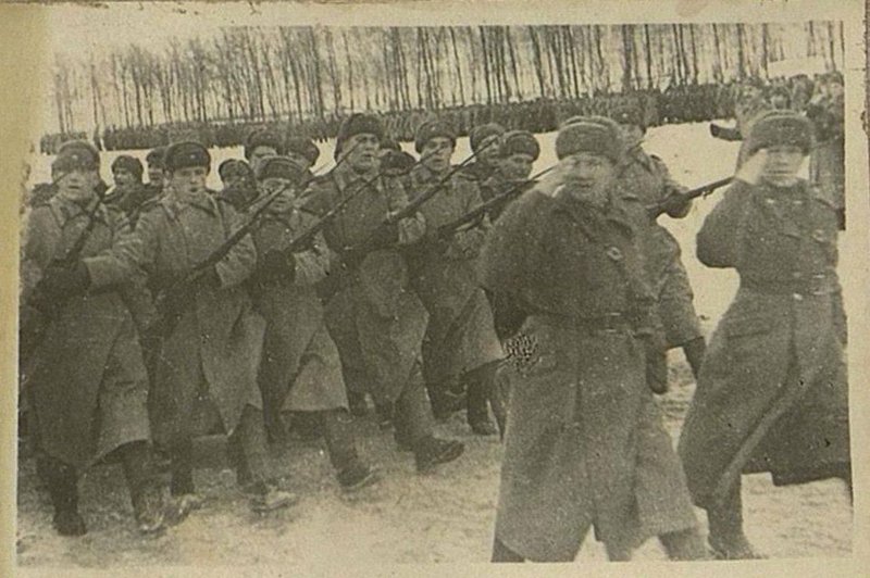 Фотография: Фотоальбом "Коммунисты армии в боях с японскими захватчиками"
