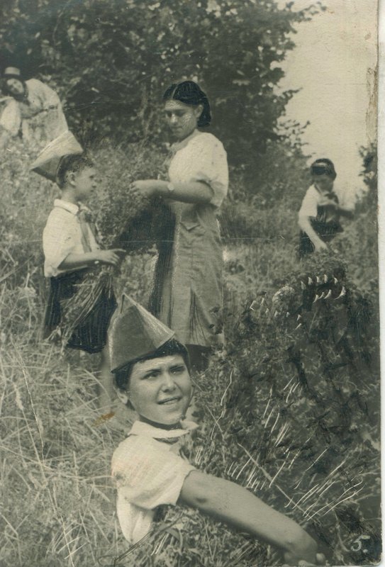 Пионерский лагерь Казанского завода синтетического каучука. 1941 г. ТАССР