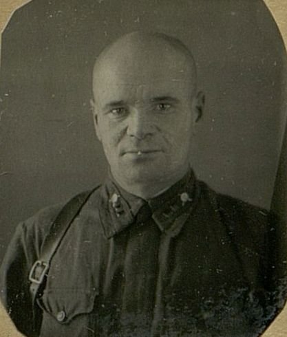 Фотография: Старший лейтенант Пояров А.Е. Командир 1-й пулеметной роты