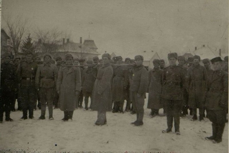Image: Anti-tank rifle platoon after test firing