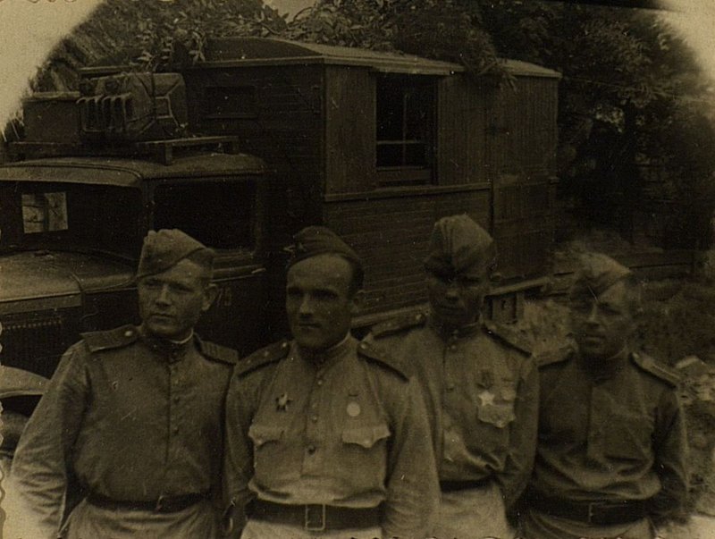 Фотография: Радиостанция РСБ лейтенант Гузина, отличившаяся в боях на Правобережной Украине