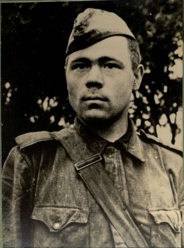 Image: Tank destroyer artilleryman A. Pozdeev