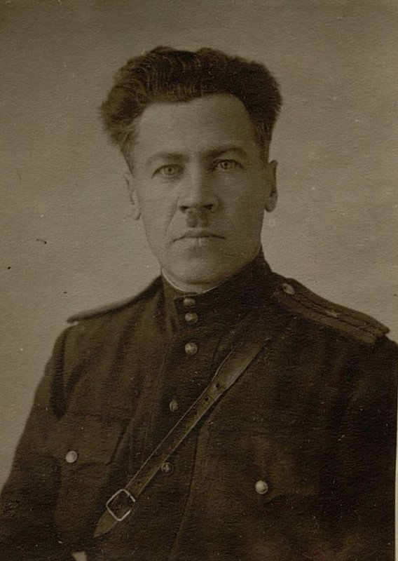 Фотография: Майор Михальченко Николай Антонович. Начальник автомобильного отдела 34 армии