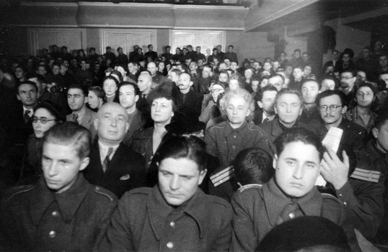 Overhead photo of the Lublin courtroom during the criminal proceedings against war atrocities in the Nazi concentration camp of Majdanek