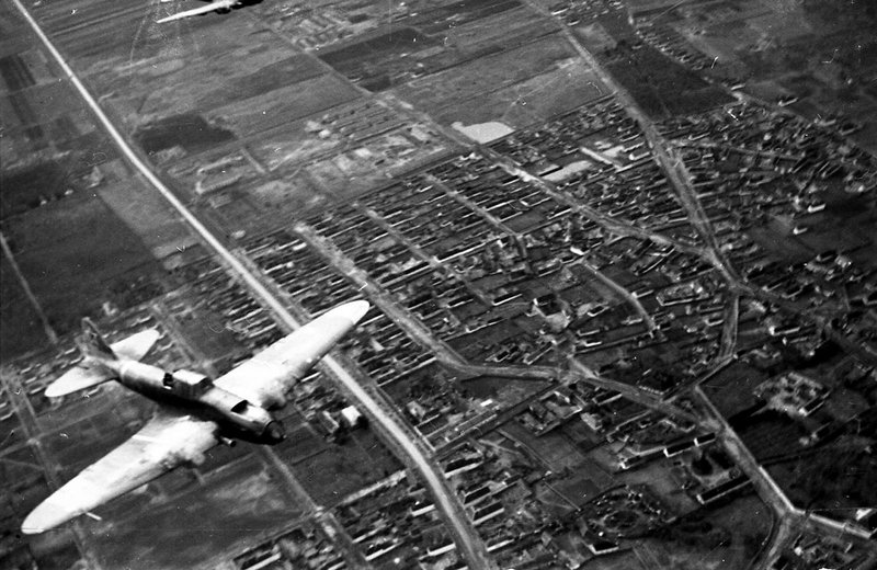 Lieutenant Strobynin’s plane in the sky over Budapest