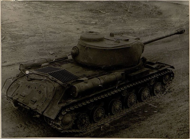 Фотография: Тяжелый танк ИС-122