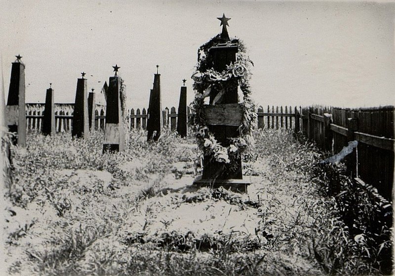 Фотография: Индивидуальная воинская могила № 17, Гродненская обл., м. Берестовица, военное кладбище № 1