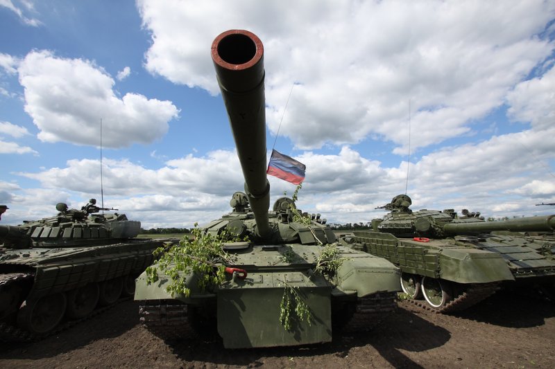 Forces of the DPR people's militia brought to combat readiness due to violation of the ceasefire regime by the Armed Forces of Ukraine. Tank at the contact line between the DPR and Ukraine.