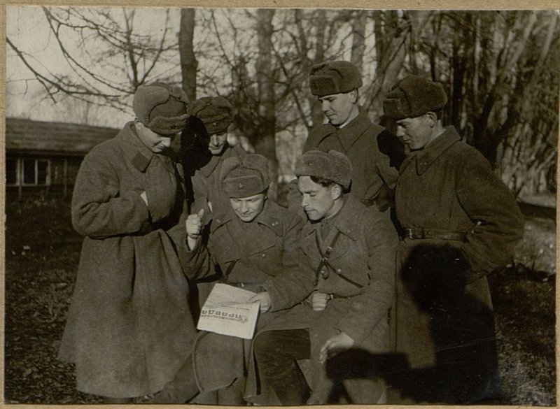 Фотография: Комсомольский актив
