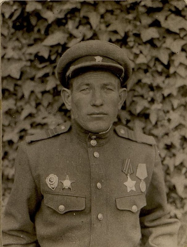 Фотография: Герой советского союза сержант Гагарин