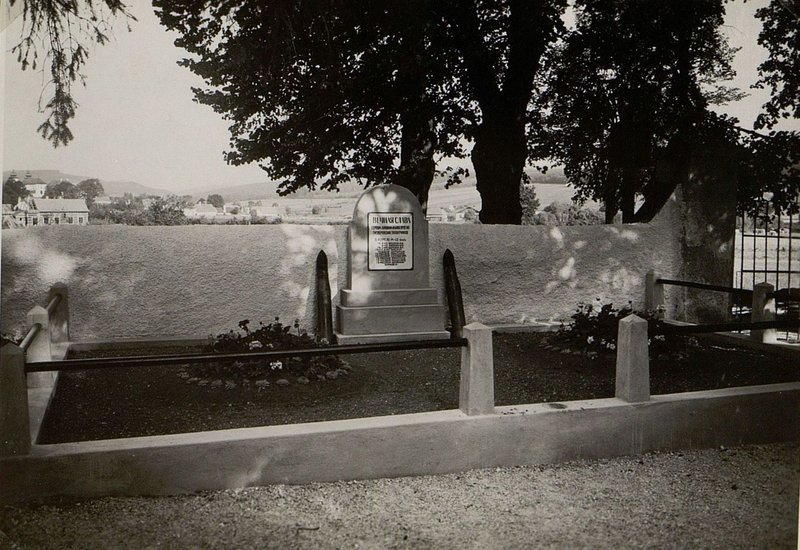 Фотография: с. Гааден. Братская могила