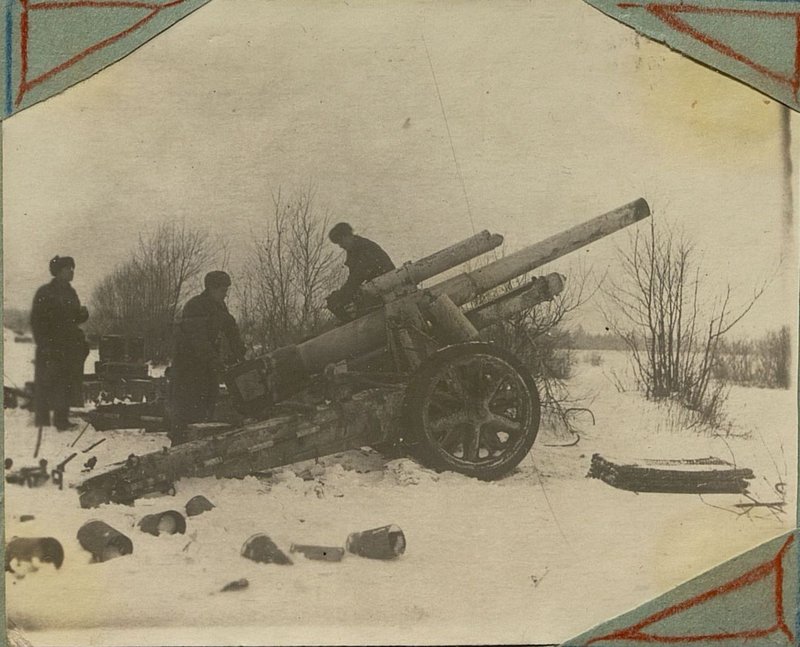 Фотография: Дальнобойное немецкое орудие, взятое частью товарища Фингерова в бою в районе совхоза Б-Морозово 10.12.1941 года