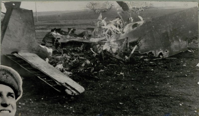 Фотография: Три ФВ-190 сбитые с хода первой батареей 11.02.45 г. в районе Обер-Белау